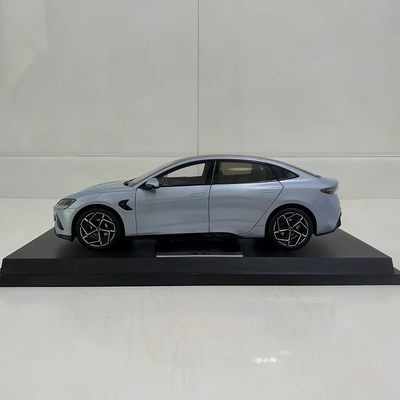1:18 Simulation Alloy Car Model For BYD - Image 2