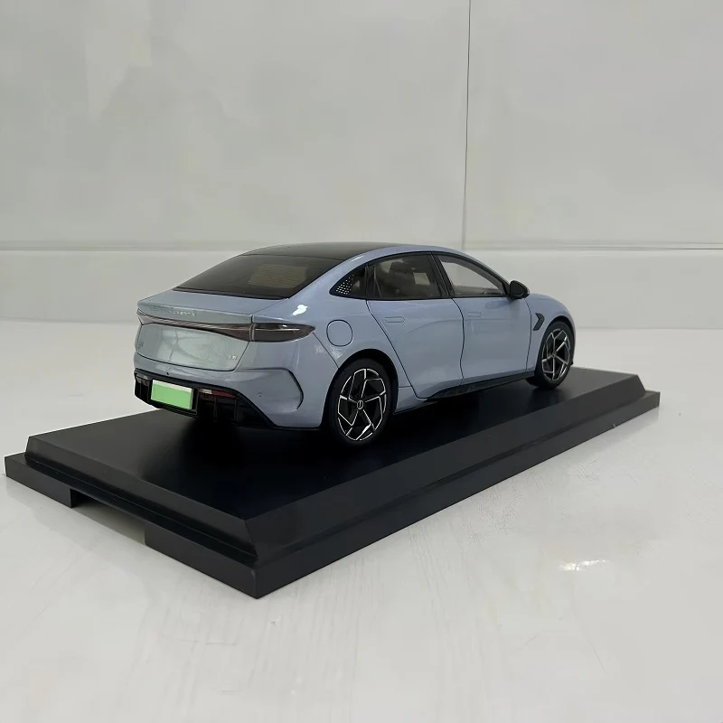 1:18 Simulation Alloy Car Model For BYD - Image 4
